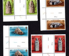 1977 Guernsey Pre-Hospital Monuments Commemorative Stamps Gutter T pairs Mint Never Hinged (MNH)