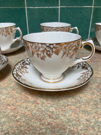 Vintage China Tea Set - Royal Tara