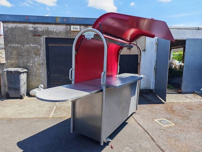 Premium Barista Gull-Wing Mobile Coffee & Catering Pod