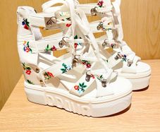 Woman's High Platform Wedges Uk Size6 - Brand New