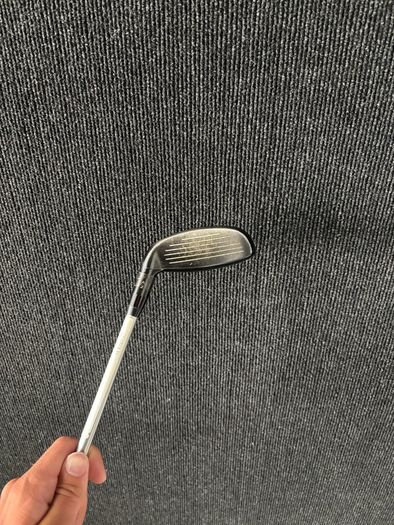 Titleist 915H 3 hybrid