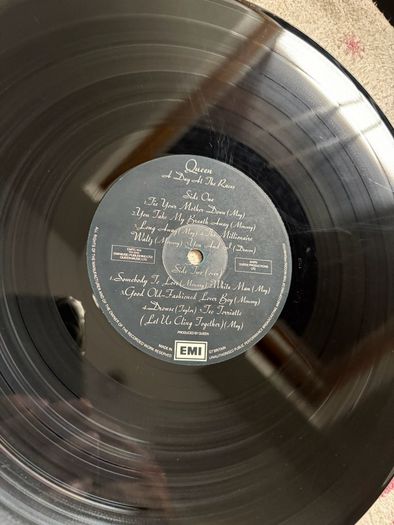 Queen vinyl lp