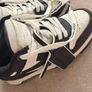unisex trainers Image 2