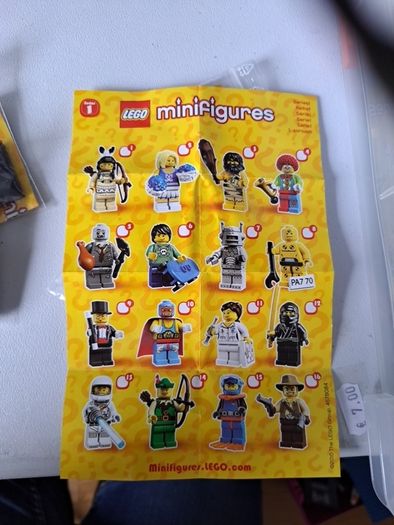 lego minifigures series 1  9 minifigures