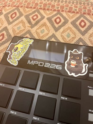 AKAI MPD 226 (like new) - PRO MIDI Pad Controller w/accessories