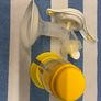 Medela Handheld Breastfeeding Pump Image 4