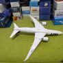 LOT 1:200 scale model airplane, Boeing 787 Dreamliner aircraft Image 3