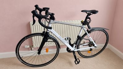Triban 500 women's road bike (size L) + free accessories kit included