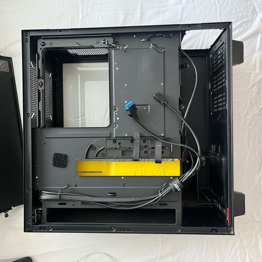 Nzxt H500 Case