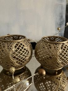 2 Decorative Candle Holders and Jeweled Garland