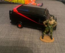 A-Team Van with Mt T figure 1:50 Scale Corgi