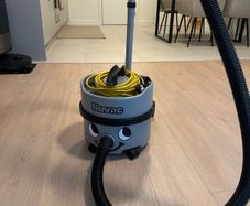 vacuum cleaner