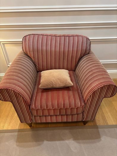 2 elegant fabric armchairs