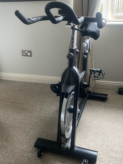 HIT Fitness Exercise Bike Spin Bike Excellent Condition