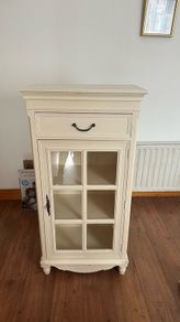 Vintage Style Cream Display Cabinet / Unit with Drawer