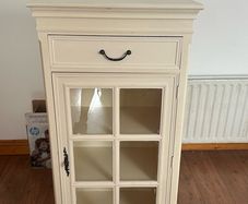 Vintage Style Cream Display Cabinet / Unit with Drawer