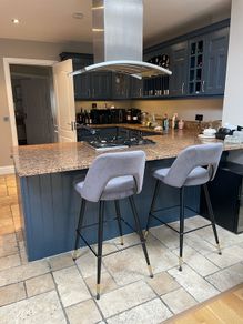 4 Barstools