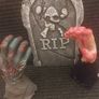 Halloween decorations Tombstone zombie hands battery operated Image 7