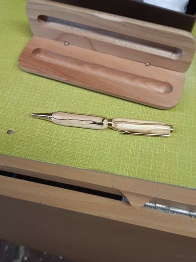Heritage wooden pen