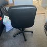 Black Office swivel chair Image 3