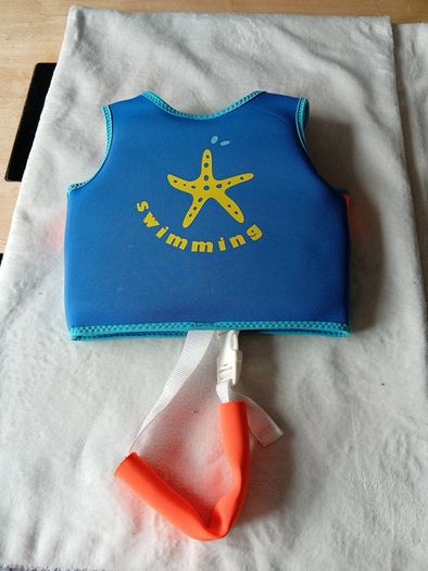 boys float vest