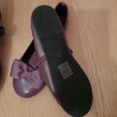 Girl's shoes