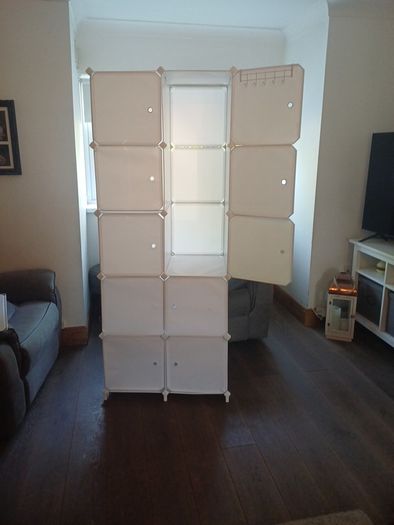 Storage/wardrobe unit