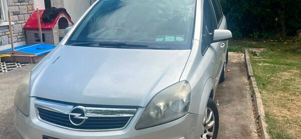 Opel Zafira (7 seater)
