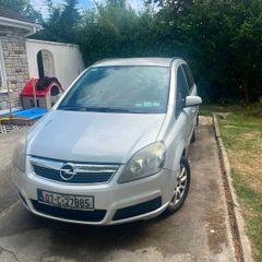 Opel Zafira (7 seater)