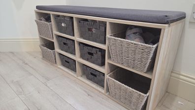 Entryway cubby storage bench