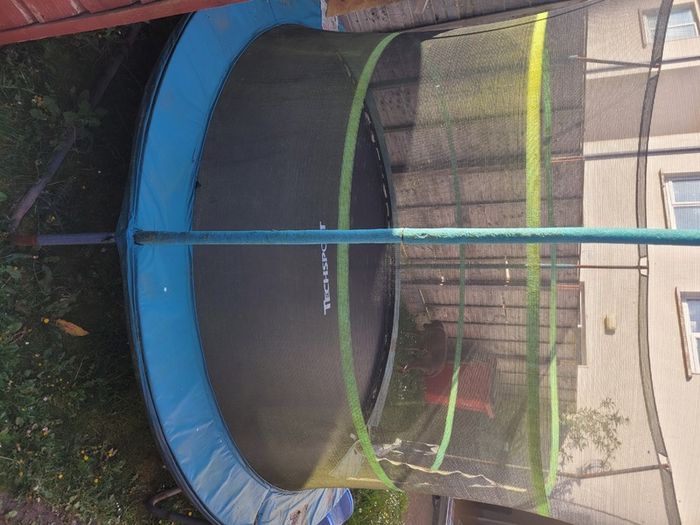 Trampoline 4 free, pick up in Roscam