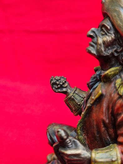 Pirate Captain with Treasure - Veronese Design, 2000