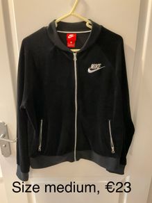 Nike top