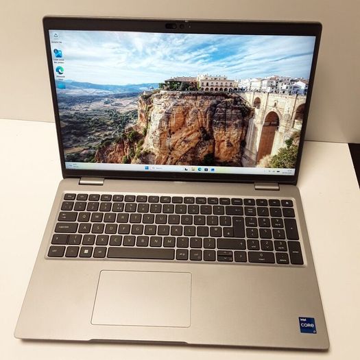 Dell Precision 3581 Intel Core i7-13700H | 32GB DDR5 | NVIDIA RTX A1000 6GB Laptop