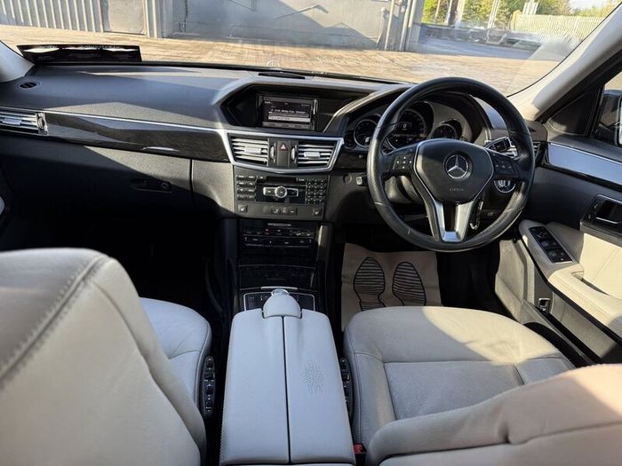 Mercedes-Benz E-Class 2012