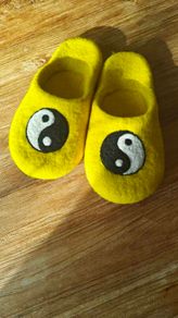 slippers