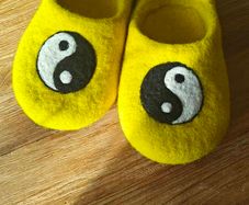 slippers