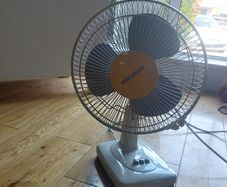 Fan desktop cooling fan