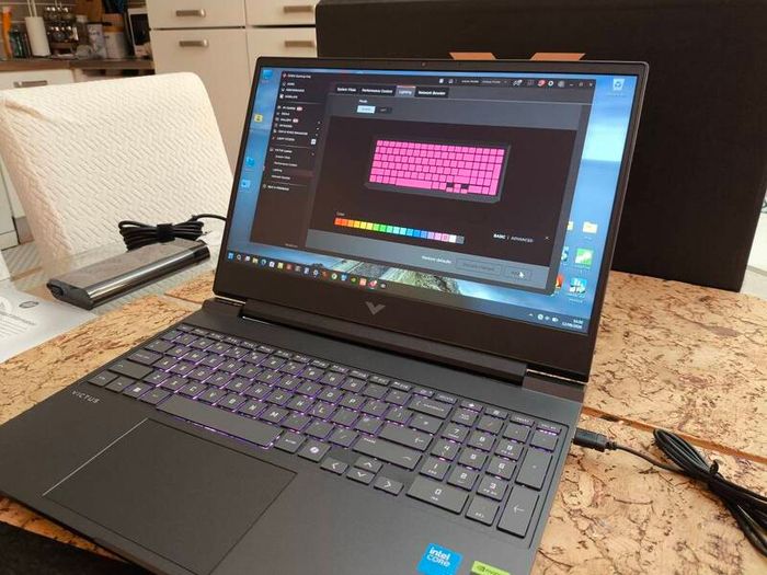 Brand New Gaming Laptop Hp Victus Intel 5 210H 8/12 RTX5060 8GB 80W GDDR7 16GB DDR5 5600mhz 512GB NVMe PCIE 4.0 15.6" 1080p 144hz Ips 300nits Win11 RGB