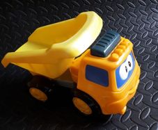 Unimax Dump Truck