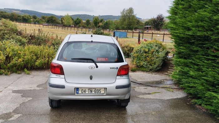 Toyota Yaris 2004 low km