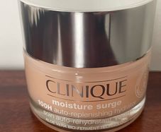 Clinique Moisture Surge Auto Replenishing Hydrator 50ml