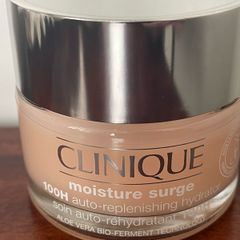 Clinique Moisture Surge Auto Replenishing Hydrator 50ml