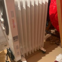 Russell Hobbs 9 fin oil filled radiator