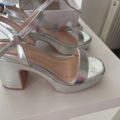 debs shoes