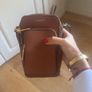 phone shoulder Image 4