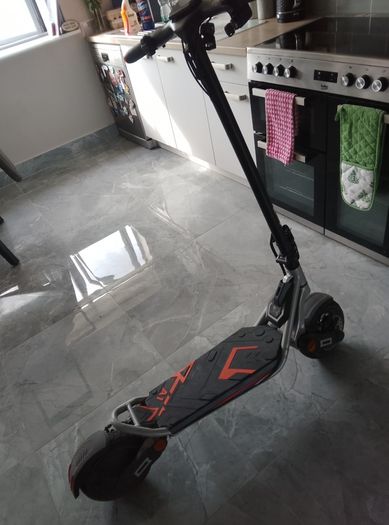 Electric scooter kukirn a1