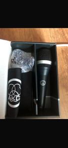 AKG D5 Dynamic Vocal Microphone & Mic Stand, Ohuhu Microphone Stand.