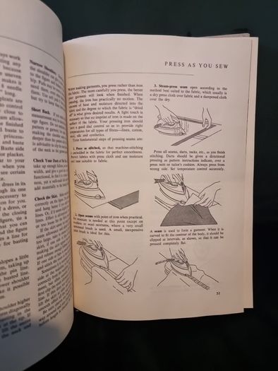 Singer Sewing Book  . Mary Brooks Picken. 1957.