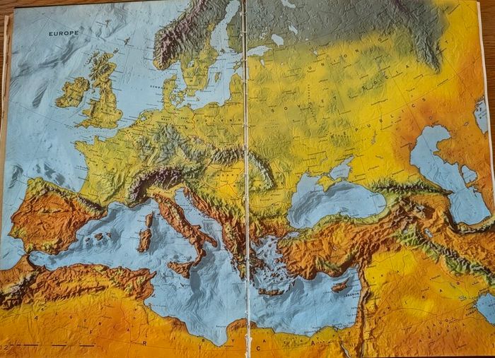 Vintage Readers Digest Great World Atlas 1969 inc copy of 1587 Mercator Map